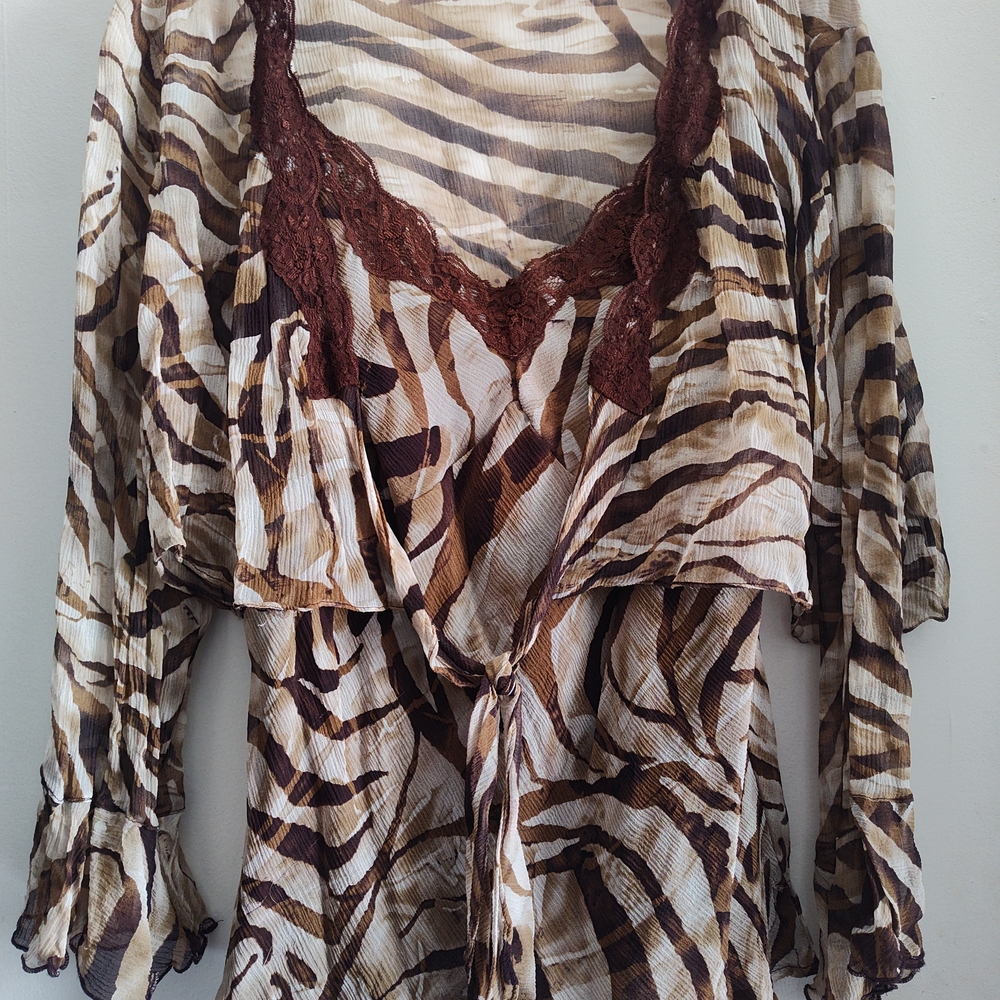 Elegant Zebra Print Blouse with Lace Trim
